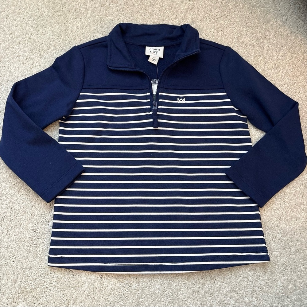NWT - Crown and Ivy zip pullover.